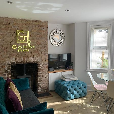 Stylish & Cosy Margate Escape With Hot Tub And Log Burner Dogs Welcome Bagian luar foto