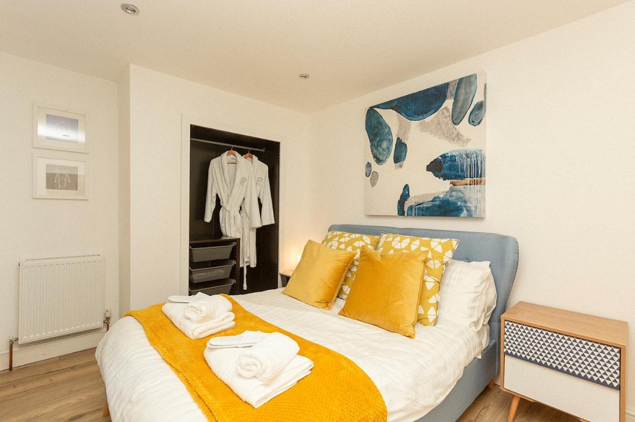 Stylish & Cosy Margate Escape With Hot Tub And Log Burner Dogs Welcome Bagian luar foto