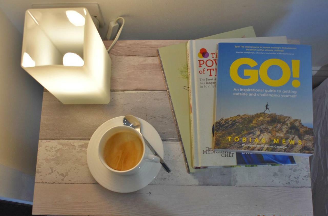 Stylish & Cosy Margate Escape With Hot Tub And Log Burner Dogs Welcome Bagian luar foto